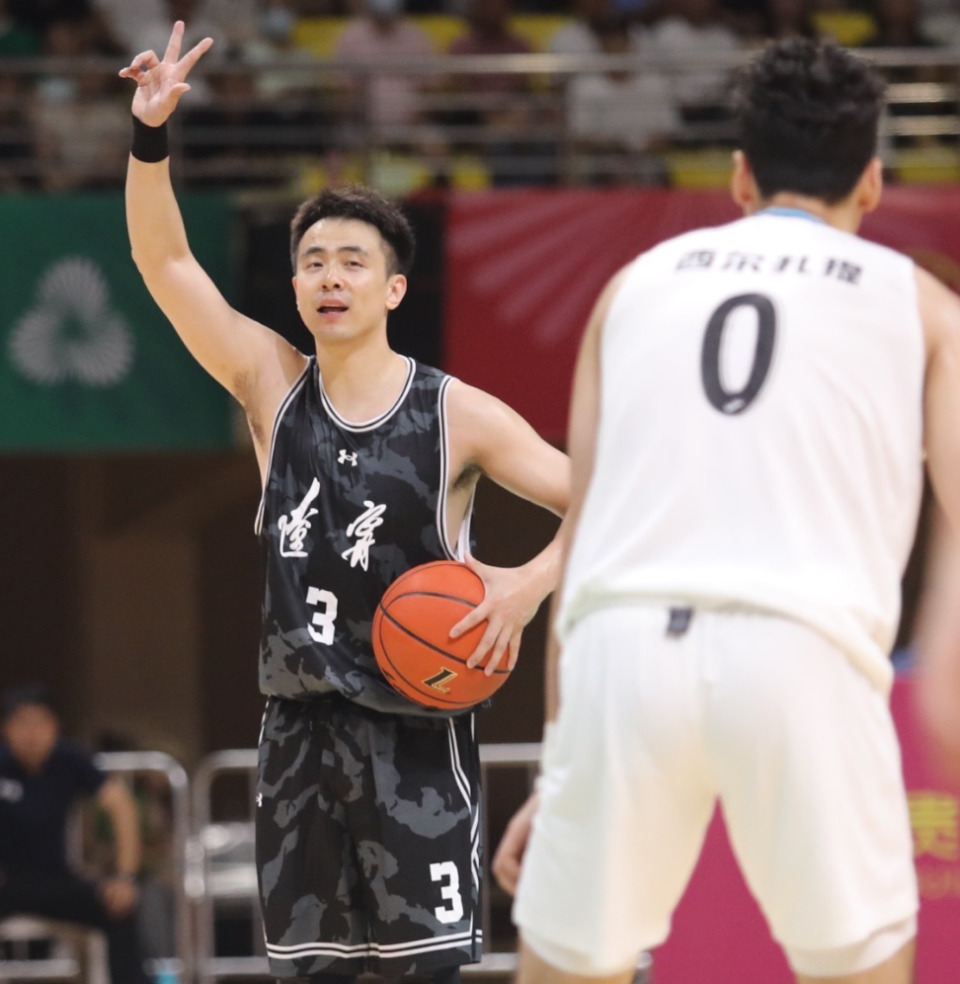 开云官网网页版登录入口新疆广汇迎全明星赛关键赛；转会期状态回暖；更衣室稳定；训练强度明显提升的简单介绍