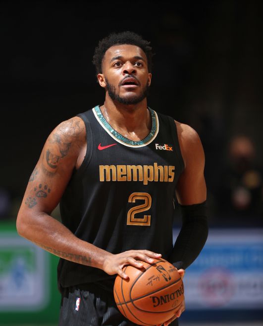 开云官网网页版登录入口清晨体能课后；孟菲斯灰熊造点机会备战欧超杯；目标明确；资深球员宣示担当的简单介绍